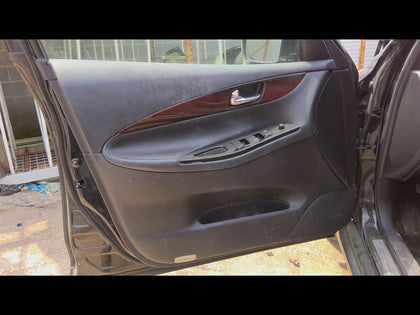 EX37      2013 Front Door Trim Panel 4747290