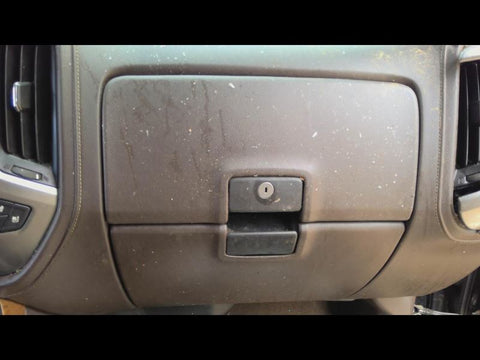 SILVRDO15 2016 Glove Box 469726