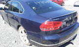 Passenger Right Headlight Halogen Fits 12-15 PASSAT 48825610