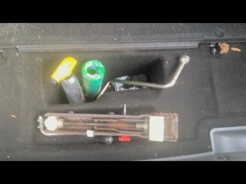 750I      2013 Jack 471787 AND TOOLS!0