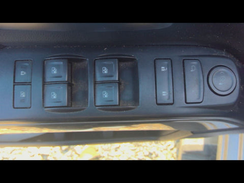 Driver Front Door Switch Driver's Window Crew Cab Fits 1522 CANYON 4726280