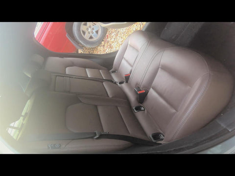 QX30      2017 Seat Rear 4718490