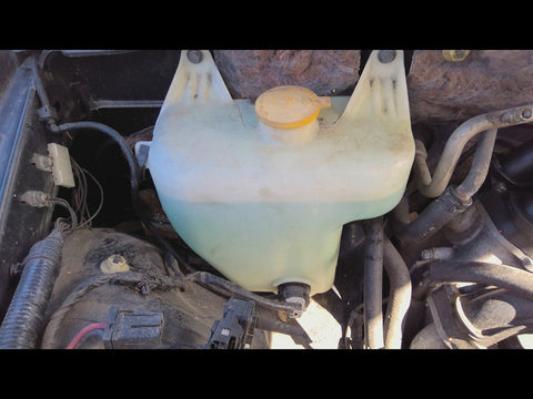 Wash Reservoir Without Headlamp Washers Large Tank Fits 0511 MAZDA RX8 4721550