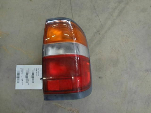 96 97 98 99 PATHFINDER R. TAIL LIGHT QTR MTD FROM 12/98 VIN 5 7TH DIGIT 198804