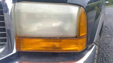 Driver Left Headlight Composite Fits 99-00 FORD F250SD PICKUP 338299