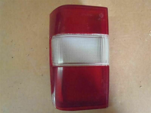 93 94 VOLVO 850 R. TAIL LIGHT SDN ALTER 1 DECK LID MTD 165361