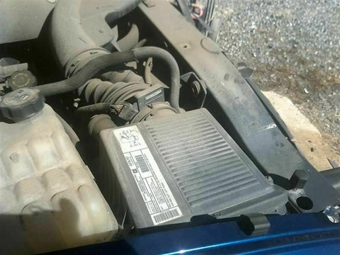 Air Cleaner Without High Capacity Fits 99-02 SIERRA 1500 PICKUP 275303