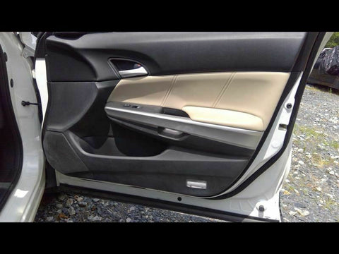 CROSSTOUR 2014 Front Door Trim Panel 325910