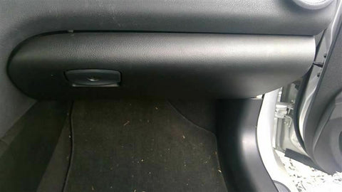 MAXIMA    2011 Glove Box 341297