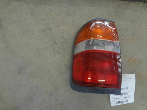 96 97 98 99 PATHFINDER L. TAIL LIGHT QTR MTD FROM 12/98 VIN 5 7TH DIGIT 198805