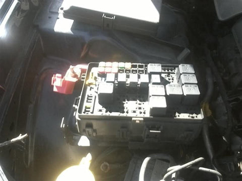 Fuse Box Engine Compartment Fits 12-14 300 275511