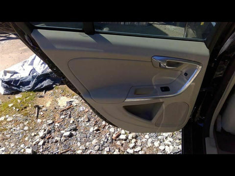 S60       2013 Door Trim Panel Rear 335991